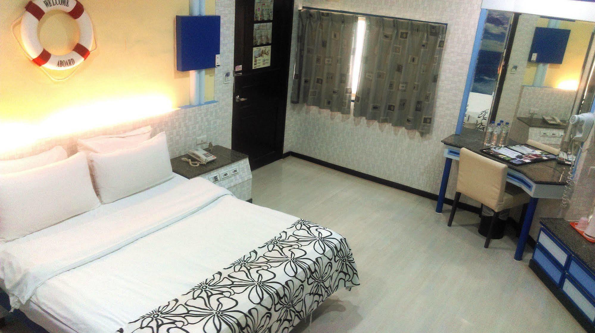 合悅都會商旅 Heyue Hotel Hsichu-stad Buitenkant foto