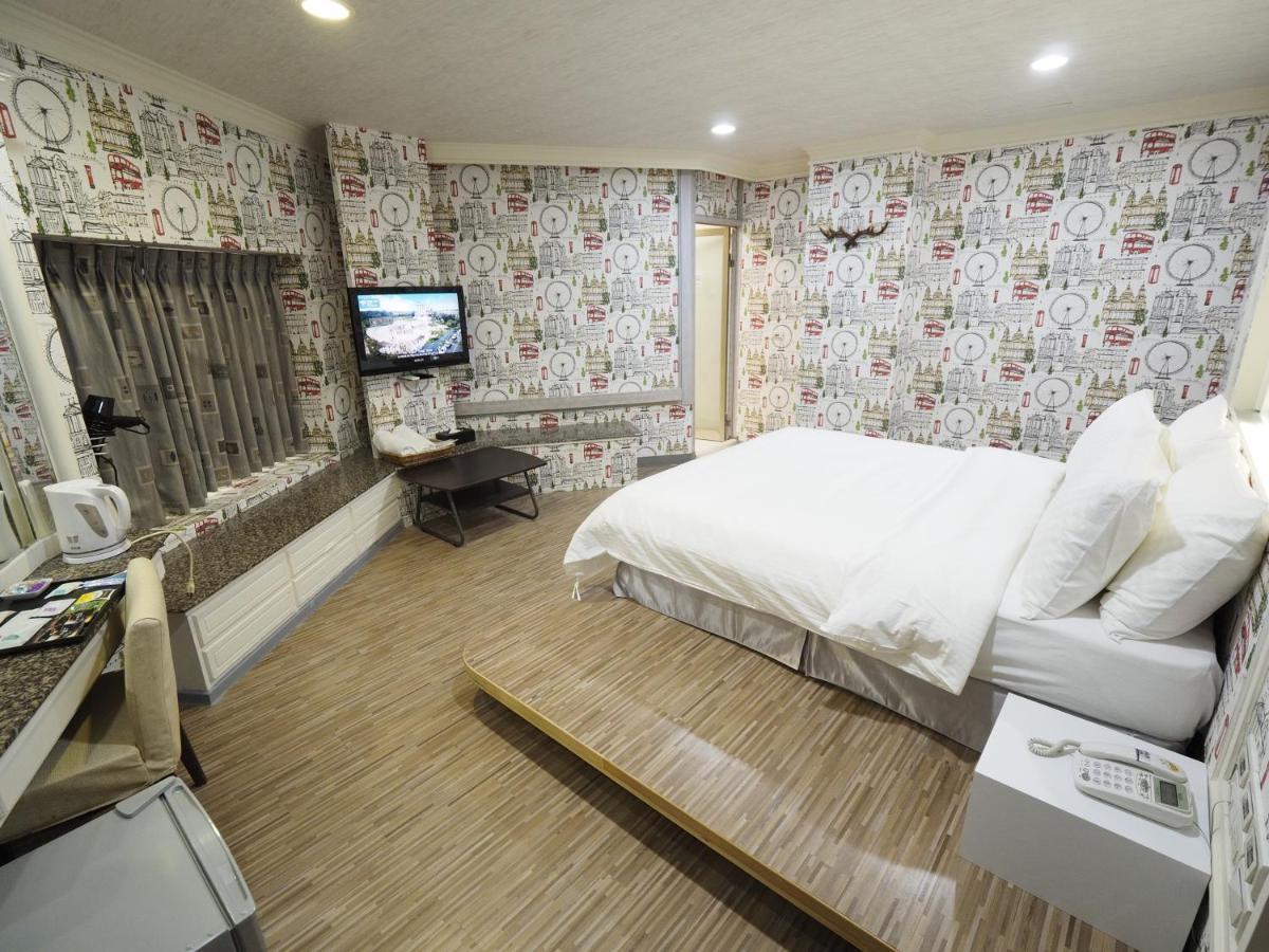 合悅都會商旅 Heyue Hotel Hsichu-stad Buitenkant foto