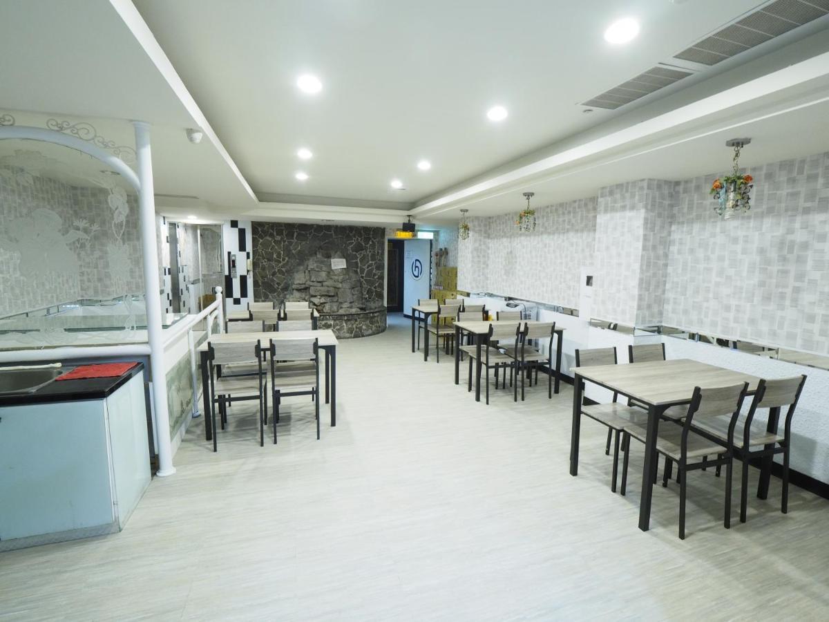 合悅都會商旅 Heyue Hotel Hsichu-stad Buitenkant foto