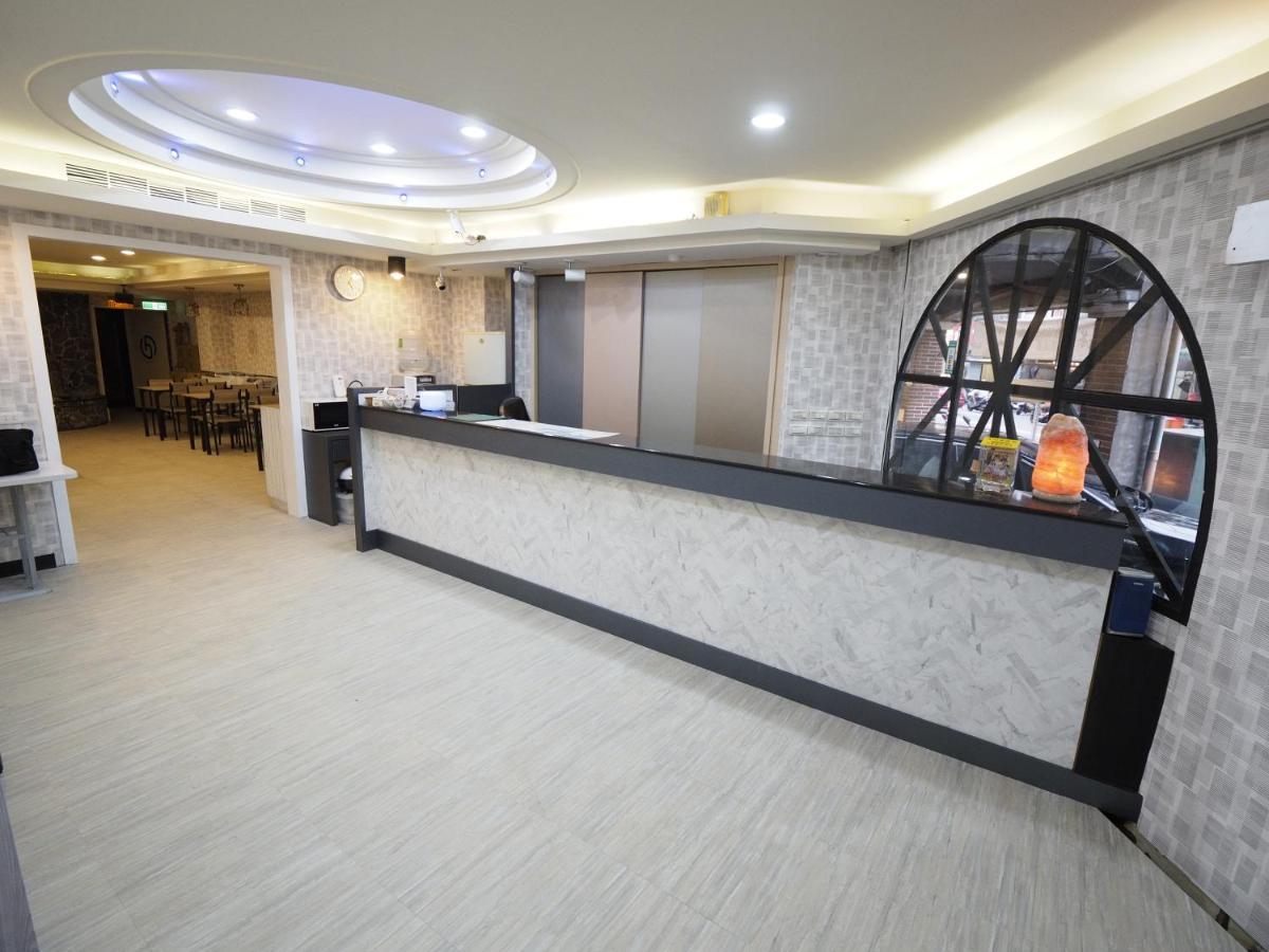 合悅都會商旅 Heyue Hotel Hsichu-stad Buitenkant foto
