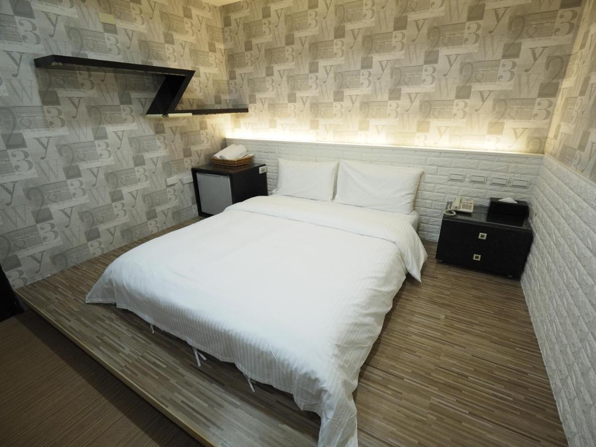 合悅都會商旅 Heyue Hotel Hsichu-stad Buitenkant foto